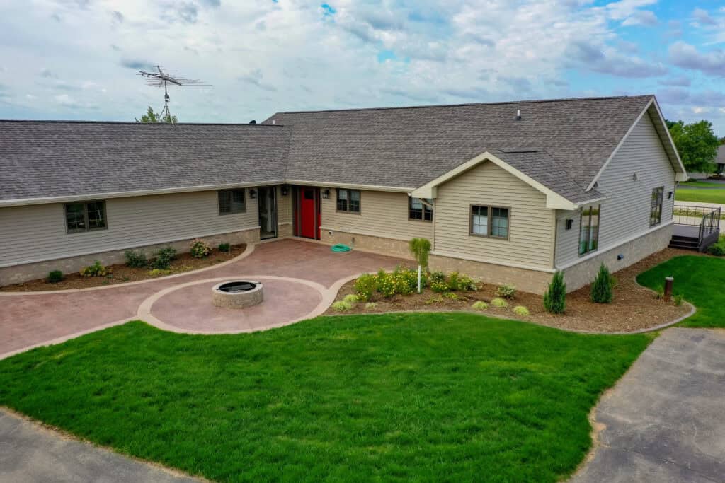 lawn care west bend wi